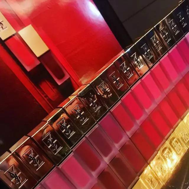 阿玛尼红管405丝绒哑光,阿玛尼红管唇釉chanel75