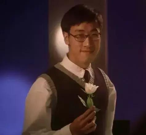 三流编剧被捧成一流配角，名气对他来说就好像浮云一样！