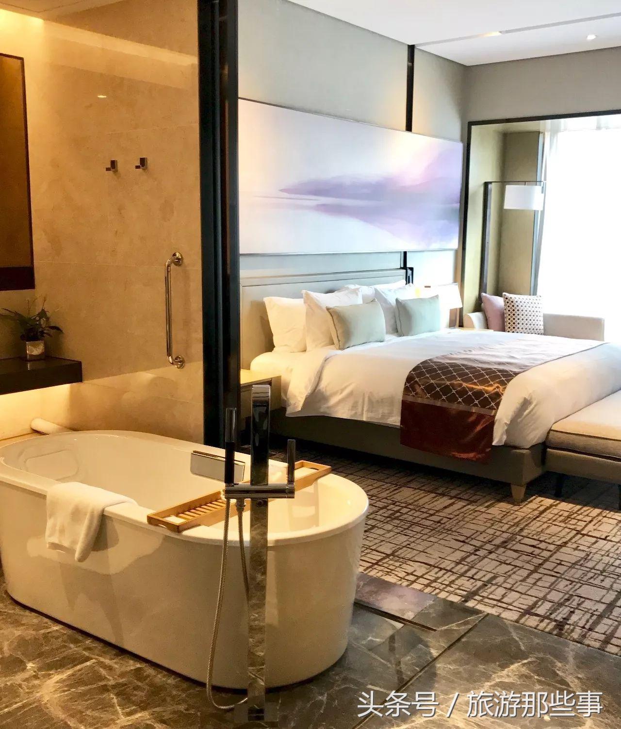 上海皇冠假日酒店是几星级酒店,上海皇冠假日度假酒店