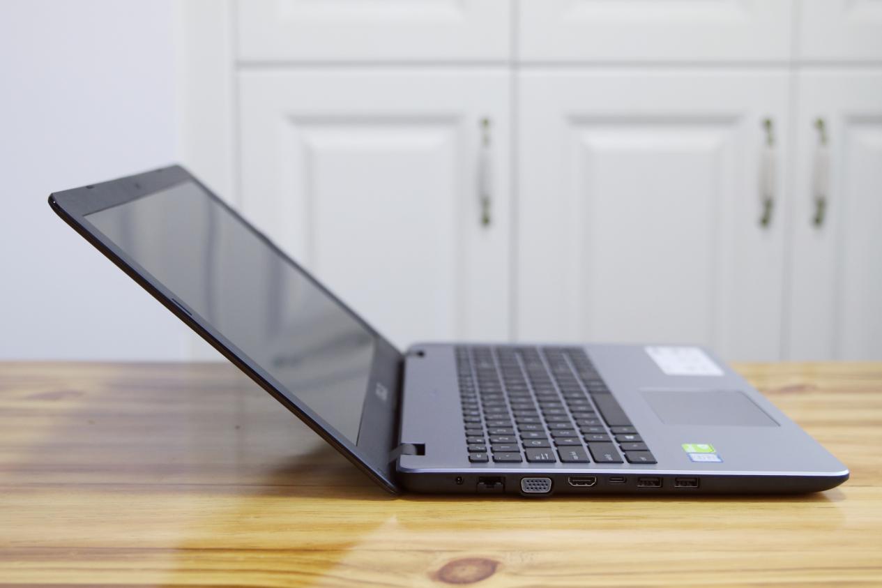 华硕fl8000u是不是8核,华硕fl8000u低配版价格