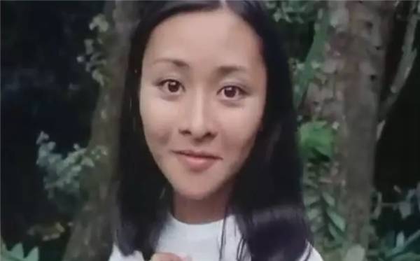 还记得《山狗》的蛇佬吗？原来他是一名美术指导