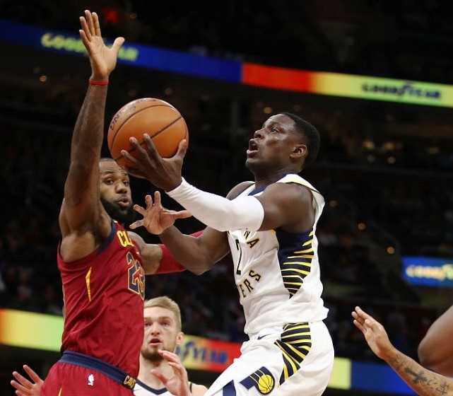 詹皇独砍32分,詹皇关键失误丢绝平球