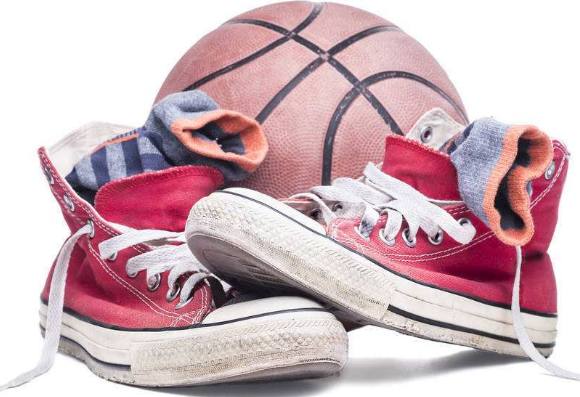 吃鸡蛋时可以连蛋壳一块吃掉吗,吃鸡蛋丢掉蛋黄