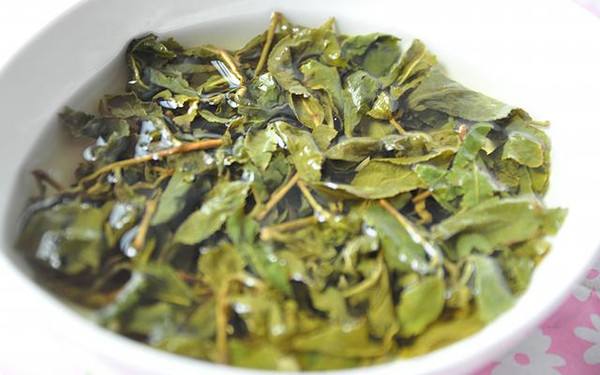 手脚皮肤干燥开裂是缺什么维生素,一到冬天手脚开裂有什么办法治好