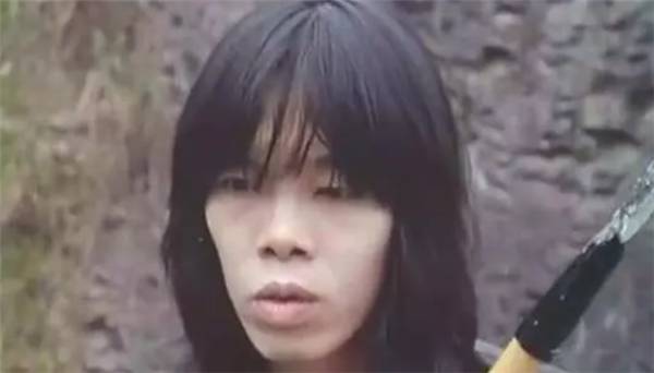 还记得《山狗》的蛇佬吗？原来他是一名美术指导