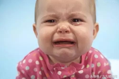 新生儿发烧皮疹,婴儿急疹发高烧了才出疹子吗