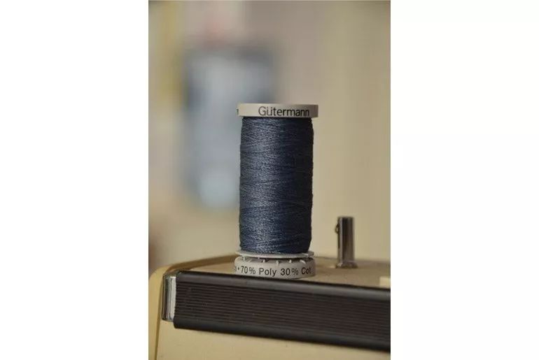 牛仔裤修补过程视频,牛仔裤破洞无痕修复贴