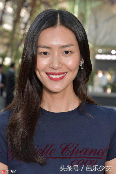 朴信惠显老,朴信惠红唇照片