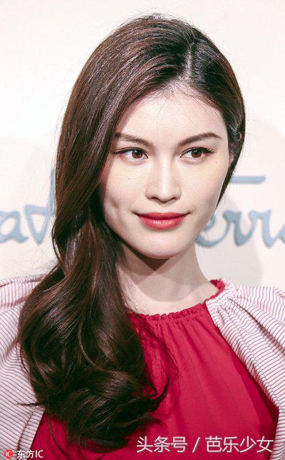 朴信惠显老,朴信惠红唇照片