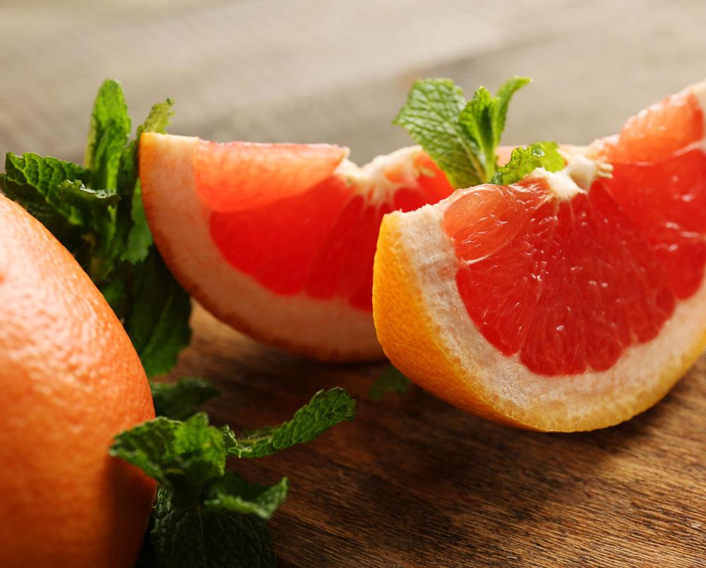 除了新鲜柚子和蜂蜜柚子茶,还有很多美味的柚子零食在等着你