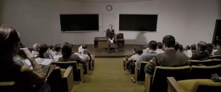 卖最贵的口红、拍超棒的电影,TomFord就是油腻中年男的反义词