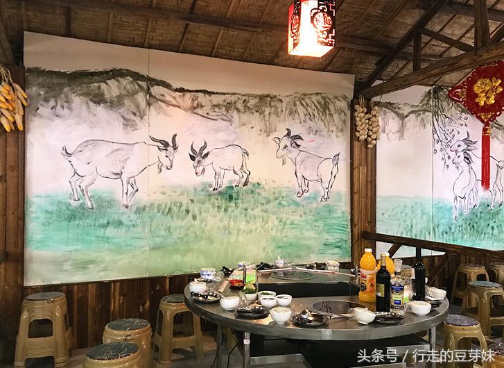 整只烤全羊需提前预定,整只烤全羊开始预定