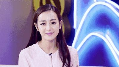 女人的腕表不需要很多把迪丽热巴戴过的四款都收了就够了