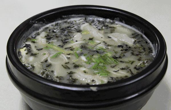 上海必吃榜第一名黄鱼面,上海50一碗的黄鱼面