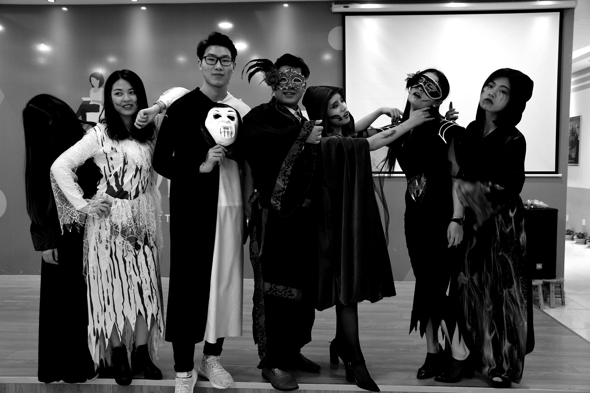 万圣惊魂夜,昆明浸泡村与你一起度过