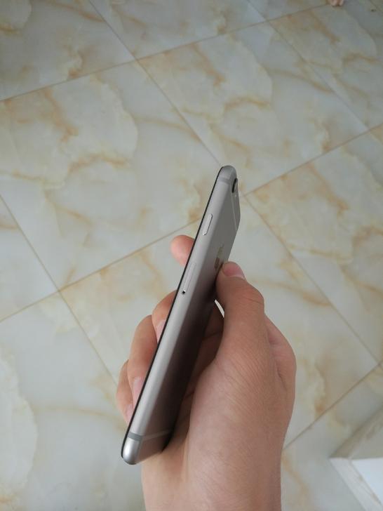 性能强劲的iPhone6s,却因内存太小沦为备用机！