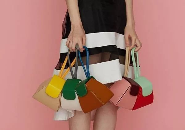 包包推荐小众高级感大方包,适合初秋的小众品牌包