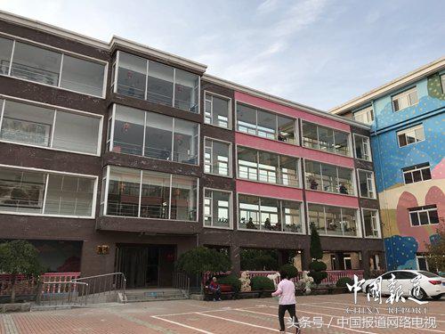 中国报道《人物访谈》栏目组走进大连辛寨子社区养老服务中心