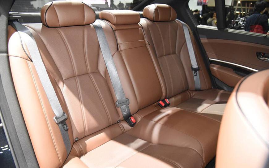 本田价格超过迈巴赫,本田奔驰s500落地价多少