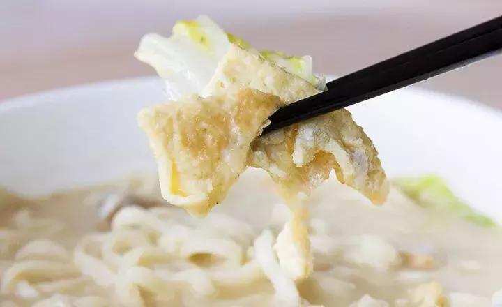 上海必吃榜第一名黄鱼面,上海50一碗的黄鱼面