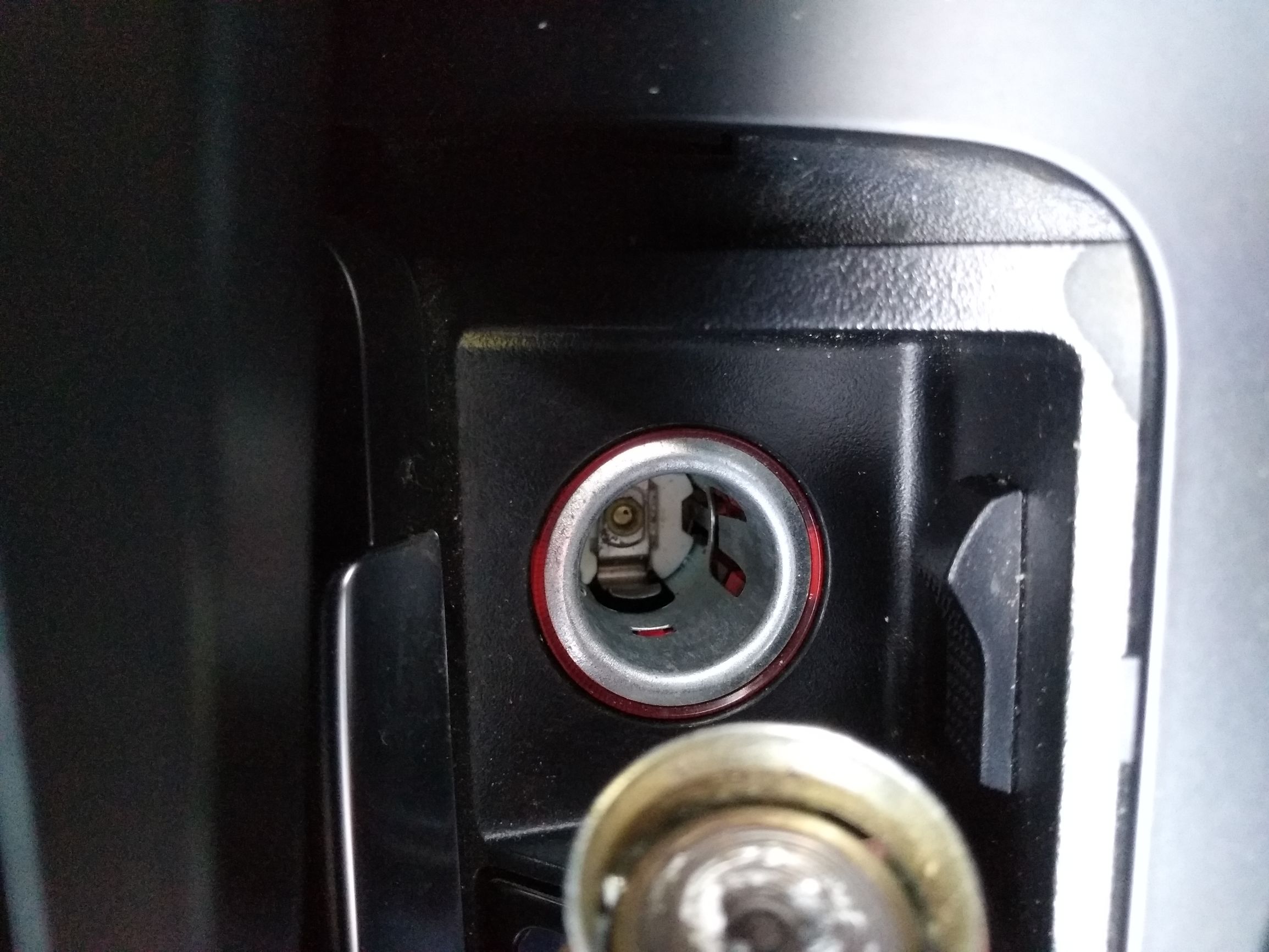 配置差价10万，卖家竟然低配充高配卖，吓的我赶紧买包辣条压压惊