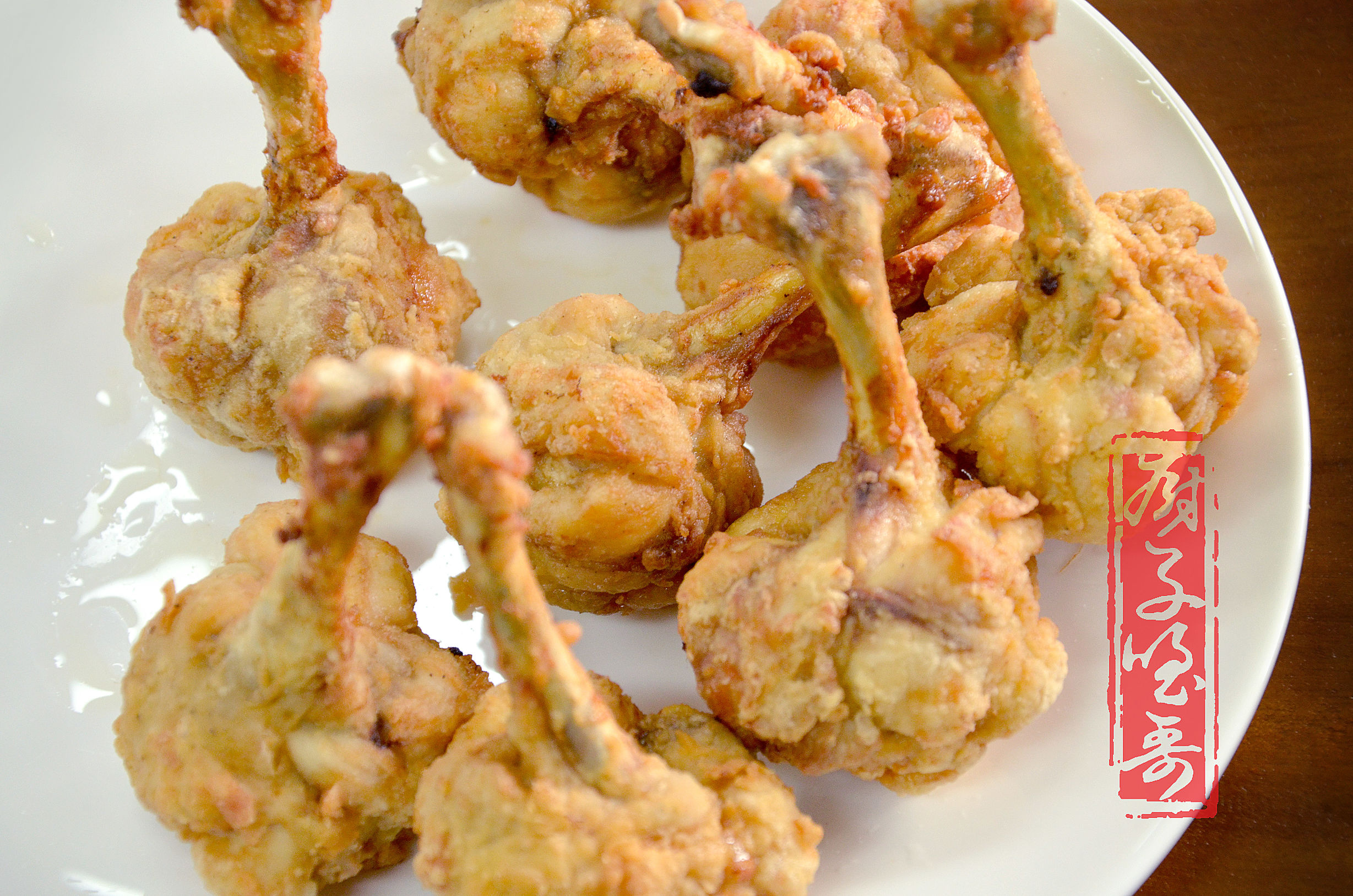 雷神都拿不动的锤子是什么锤子,雷神的第二个锤子是谁给的