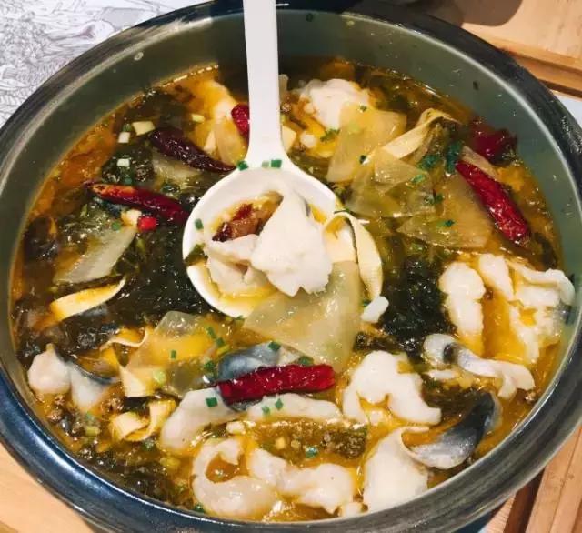 武汉11月新晋美食来了，这20家新店让你欲罢不能！吃吃吃撑到爆！