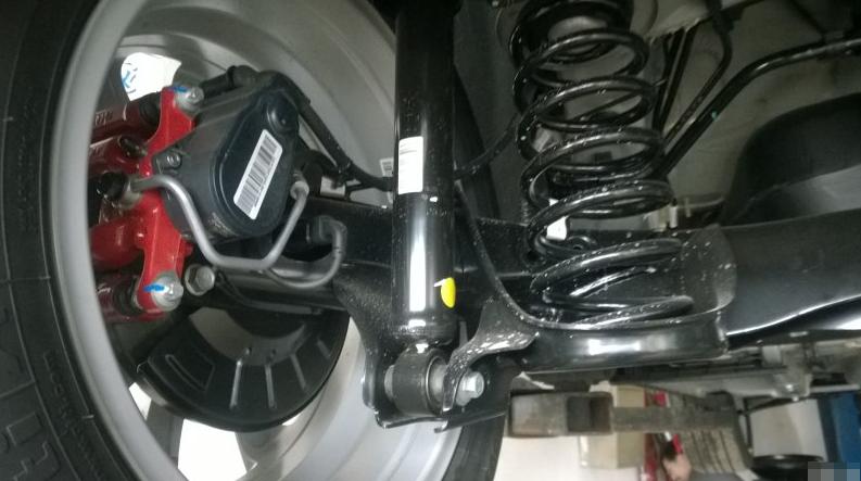 帝豪gs最大的缺点,帝豪gs驾驶感受对比高尔夫