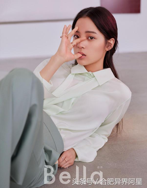 17岁欧阳娜娜样子甜美为何要p图呢,22岁欧阳娜娜有多迷人