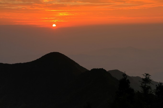 金秋自驾游最佳路线,金秋自驾旅游最新视频