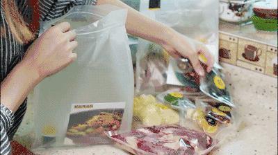 今天，男朋友做了鸭，我做了鸡