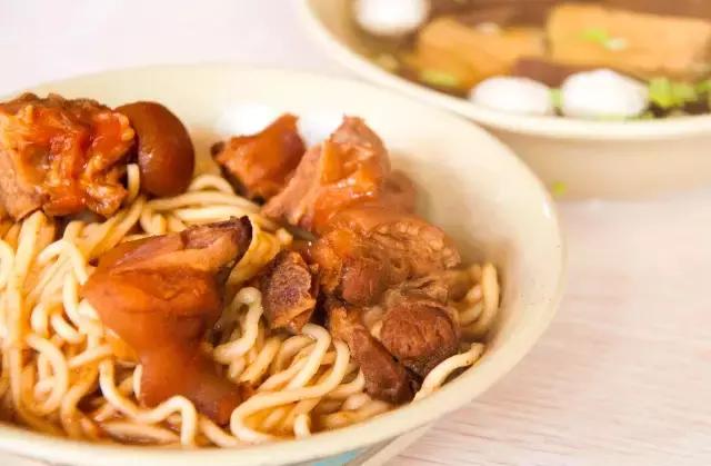 全了，漳州原来有70+名小吃，是不是漳州人就看你吃过多少家了