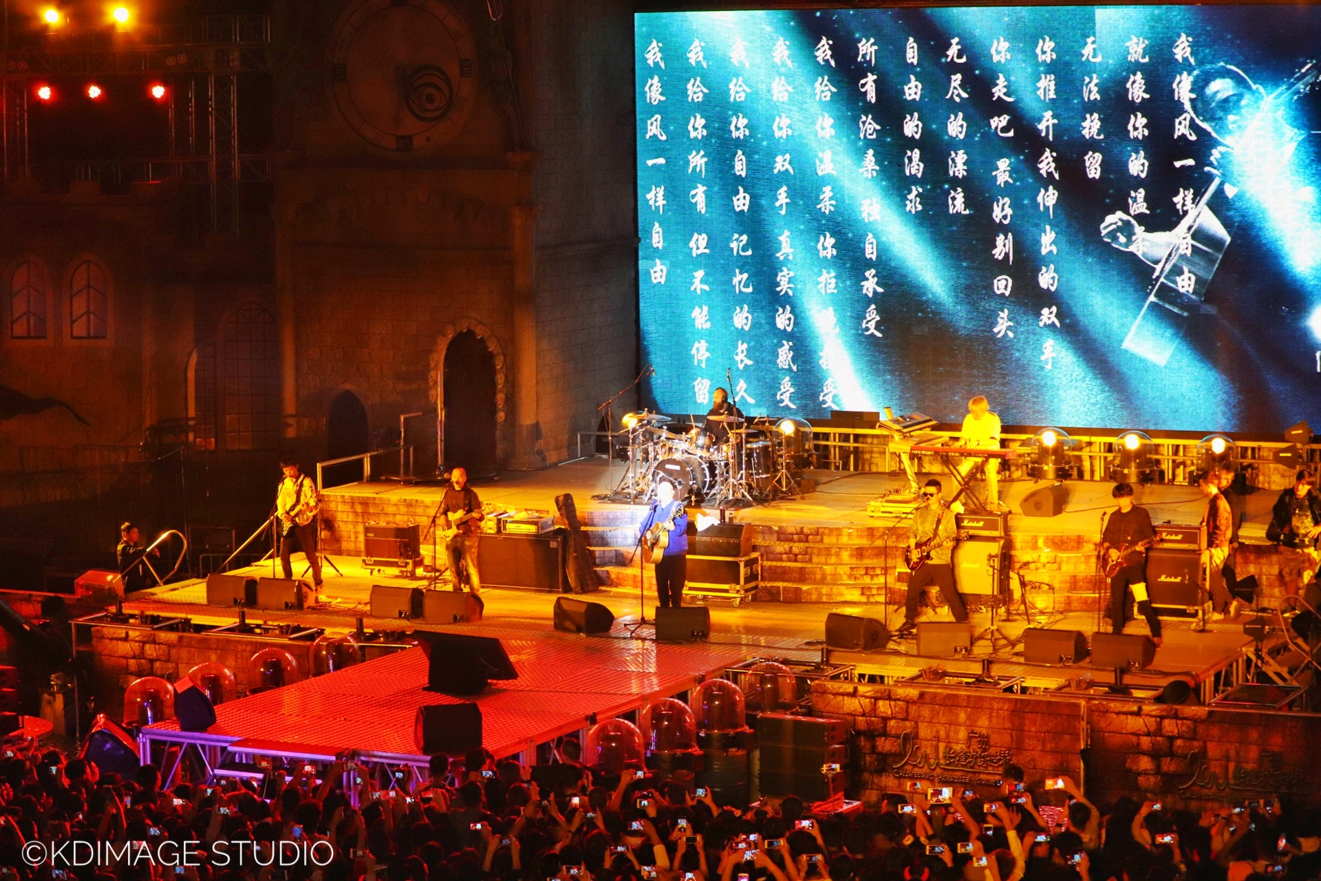 久违的狂欢：和许巍一起过长隆欢乐万圣节