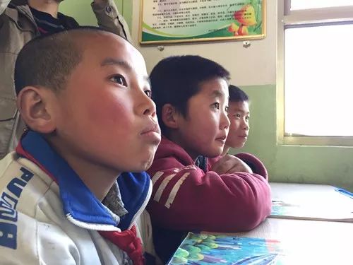 没有课本和作业，还能畅玩“大富翁”！这堂课孩子们究竟学到了啥