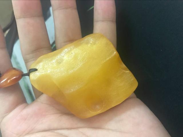 蜜蜡清洗用橄榄油还是婴儿油,蜜蜡洗污渍