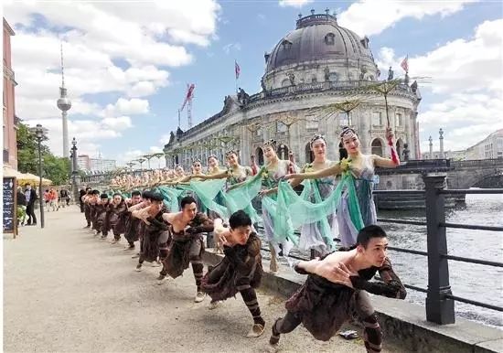 双十一海淘会更快吗?外国人最爱哪些中国货?“一带一路”上这些事与杭州有关