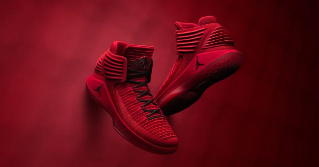 你说穿上这双球鞋如履云端，我是相信的