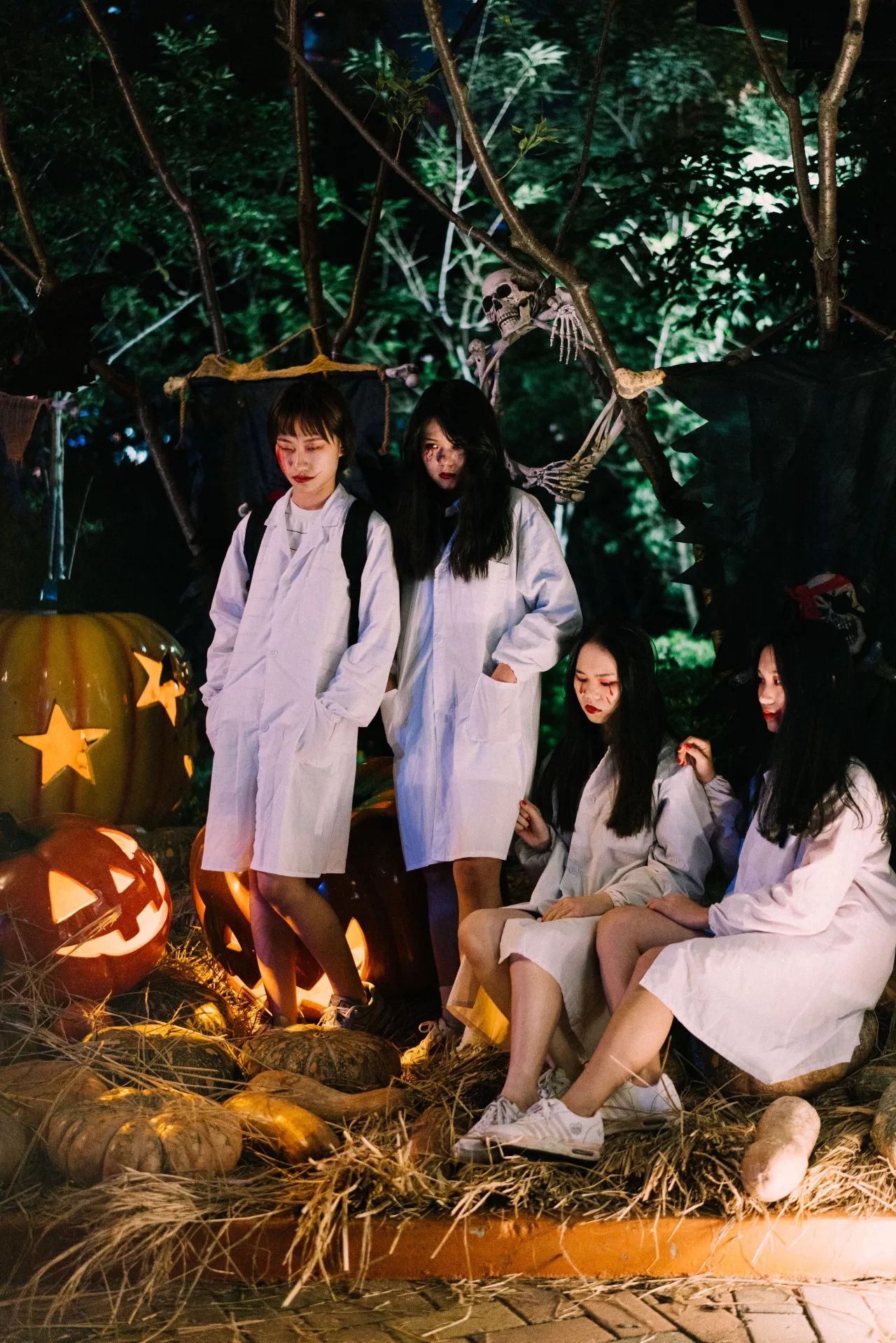 要说万圣节哪家强？这里可是连许巍都被吸引来一起“鬼”混了！