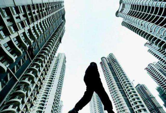 东台朗诗违约金,捆绑车位交的买房定金可以退吗