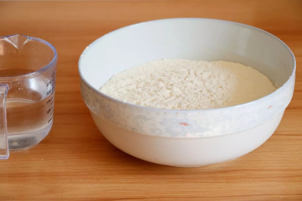 老面馒头包子的做法,早餐店老面包子馒头制作技术