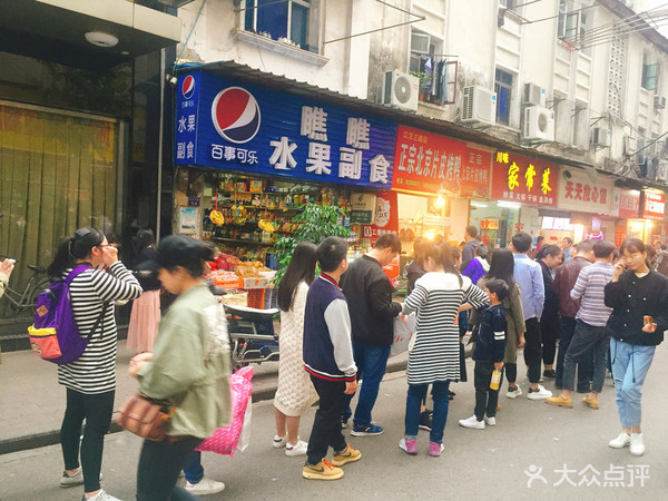 武汉那些永远都在排队的店,这家店每次去都排队生意火爆10年
