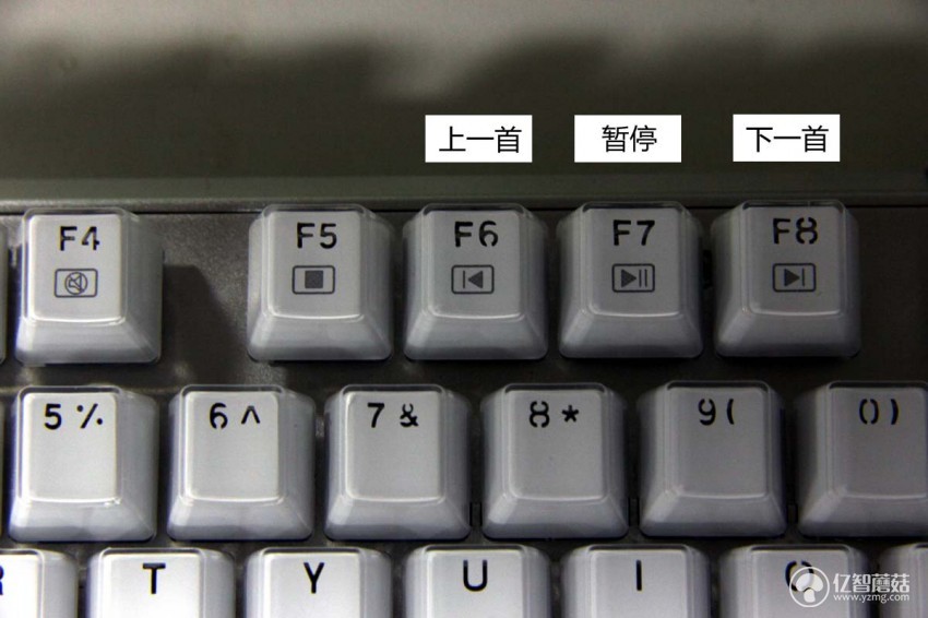 雷神机械键盘实测,雷神白幽灵键盘