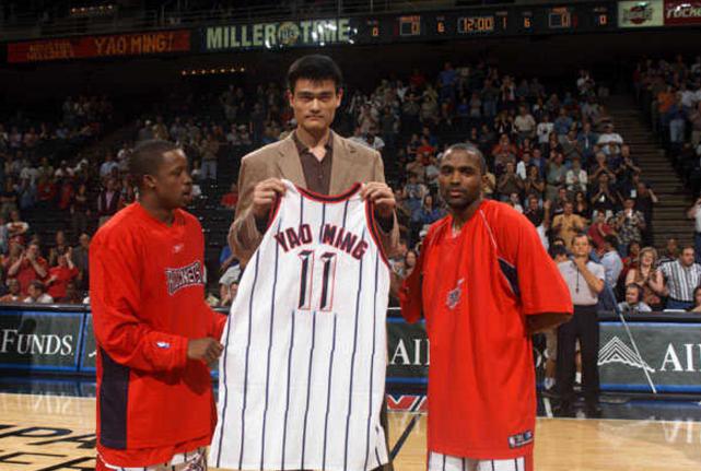 科比火箭时期三分,巅峰时期科比在火箭队的表现