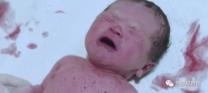 这一次，医疗电视剧可不止是医生们在谈恋爱了！