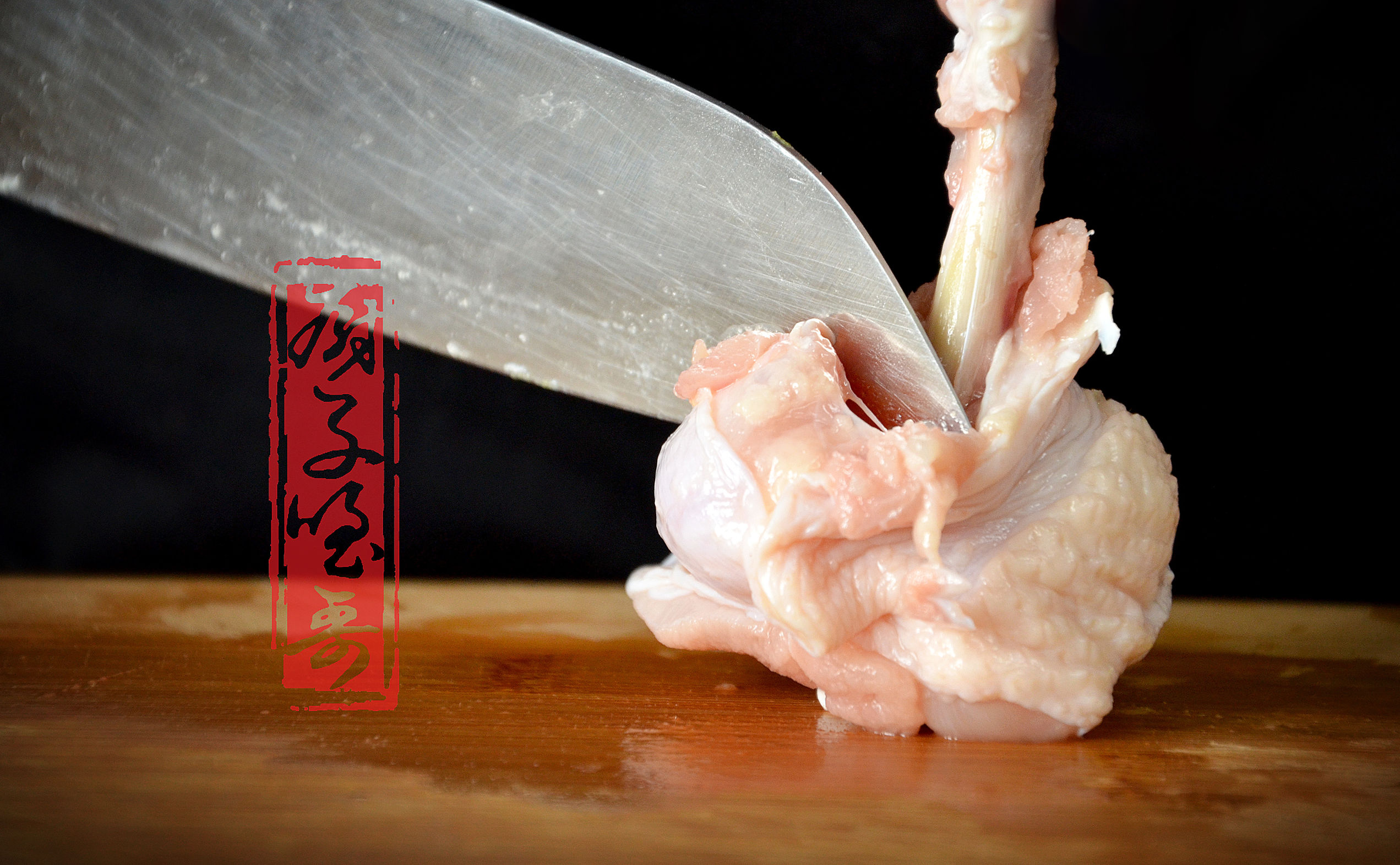 雷神都拿不动的锤子是什么锤子,雷神的第二个锤子是谁给的