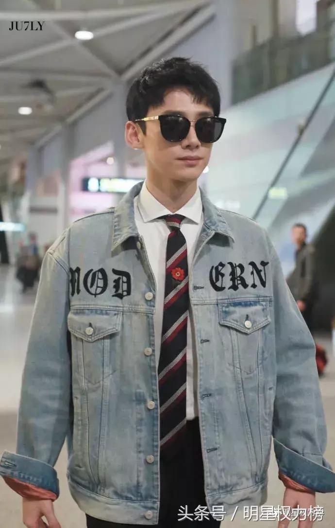 机场*服私**秀！李易峰王源白敬亭刘昊然谁才是引领潮流的时尚Icon？