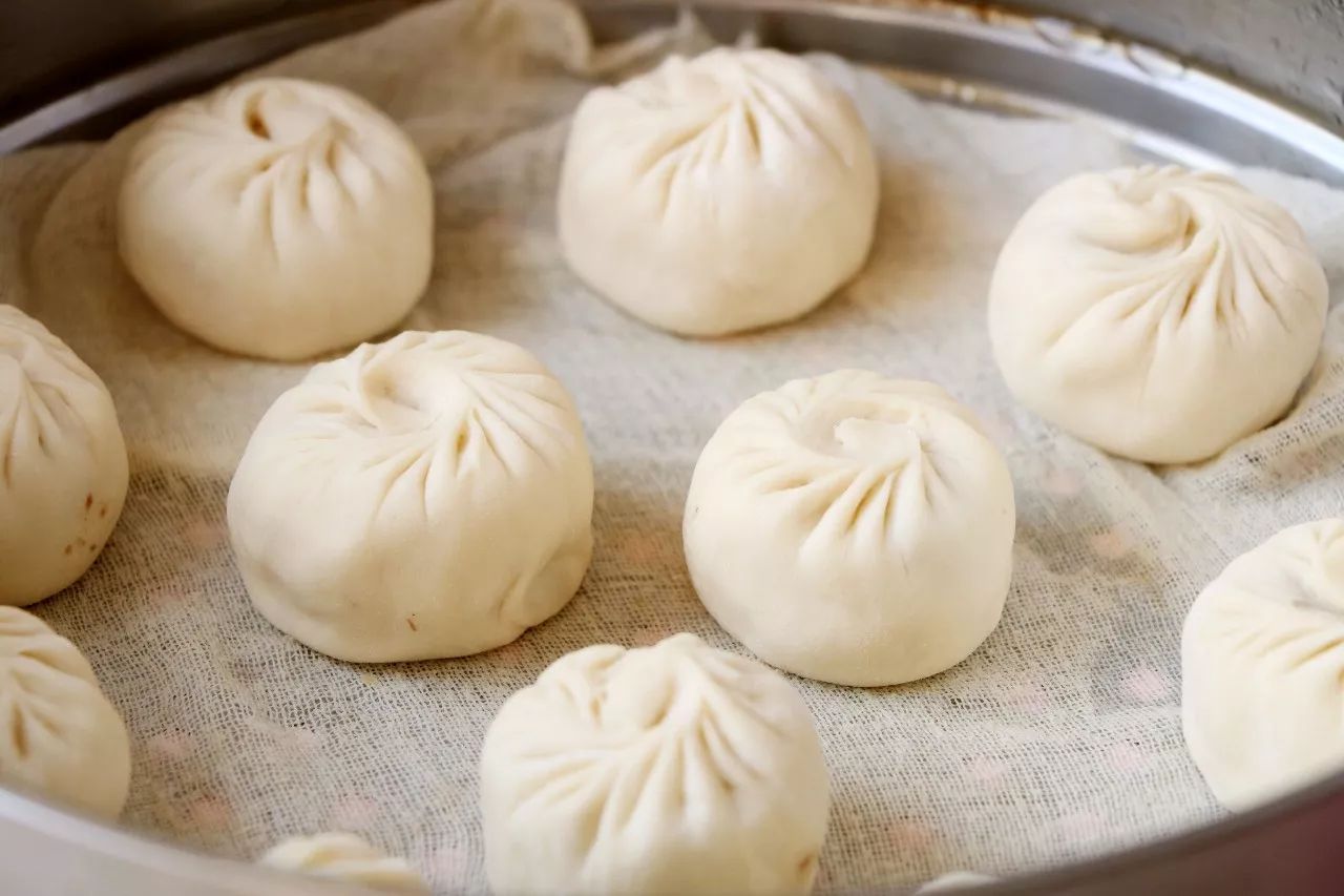 老面馒头包子的做法,早餐店老面包子馒头制作技术