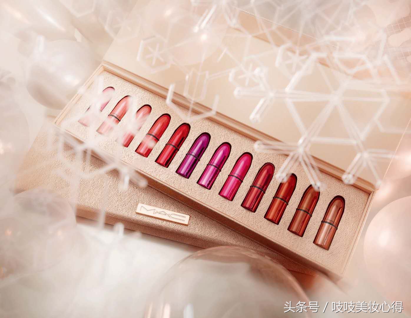 少女心的圣诞限量彩妆大PK，快把你们的钱包捂好！