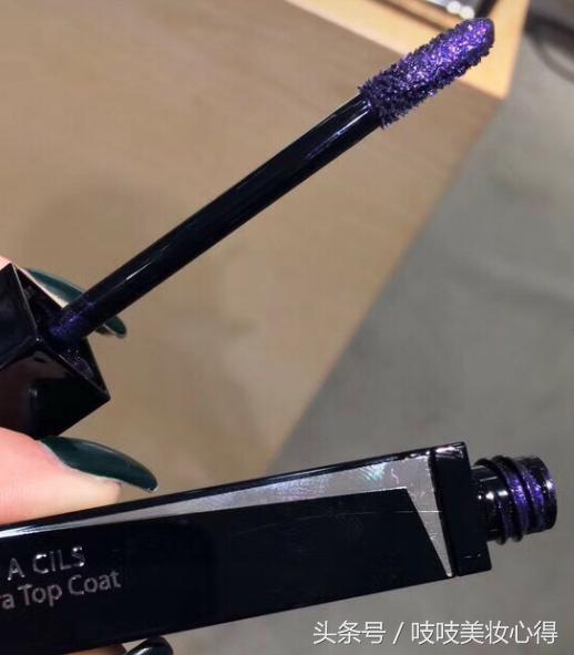 少女心的圣诞限量彩妆大PK，快把你们的钱包捂好！