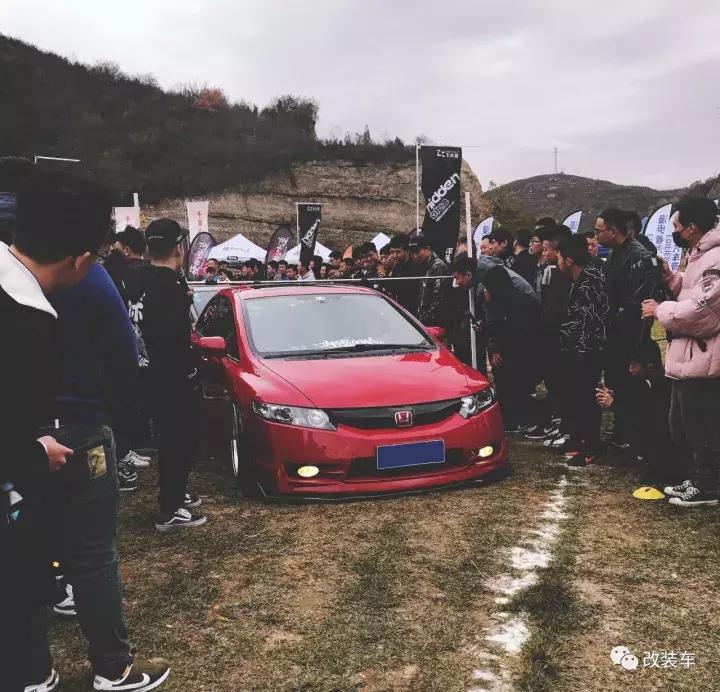 哪一年的8代思域适合改装,本田思域越来越帅